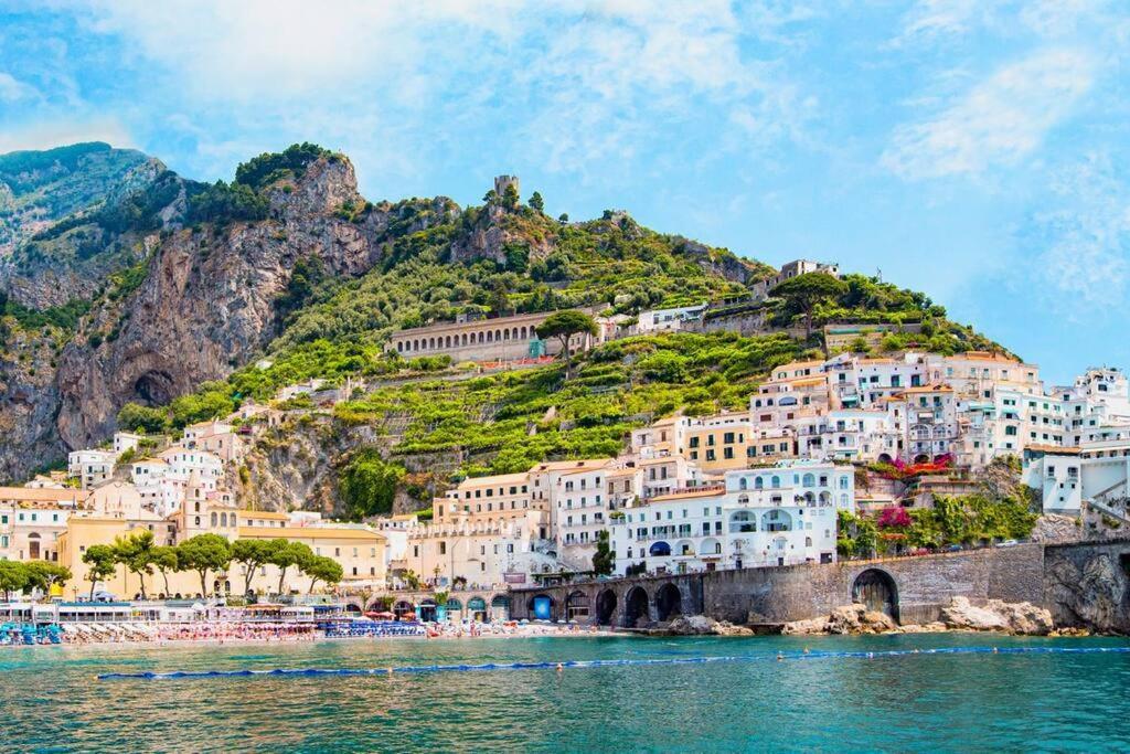 Tenuta Croce Appartamento Karol-Piscina-Vista Mare Salerno Eksteriør billede